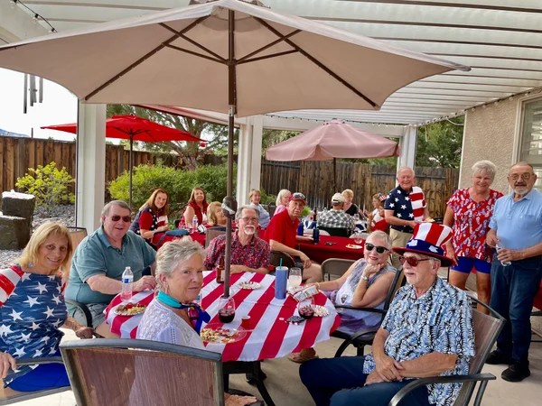 Vacations For Singles Over 60 — Women and Men Everdays