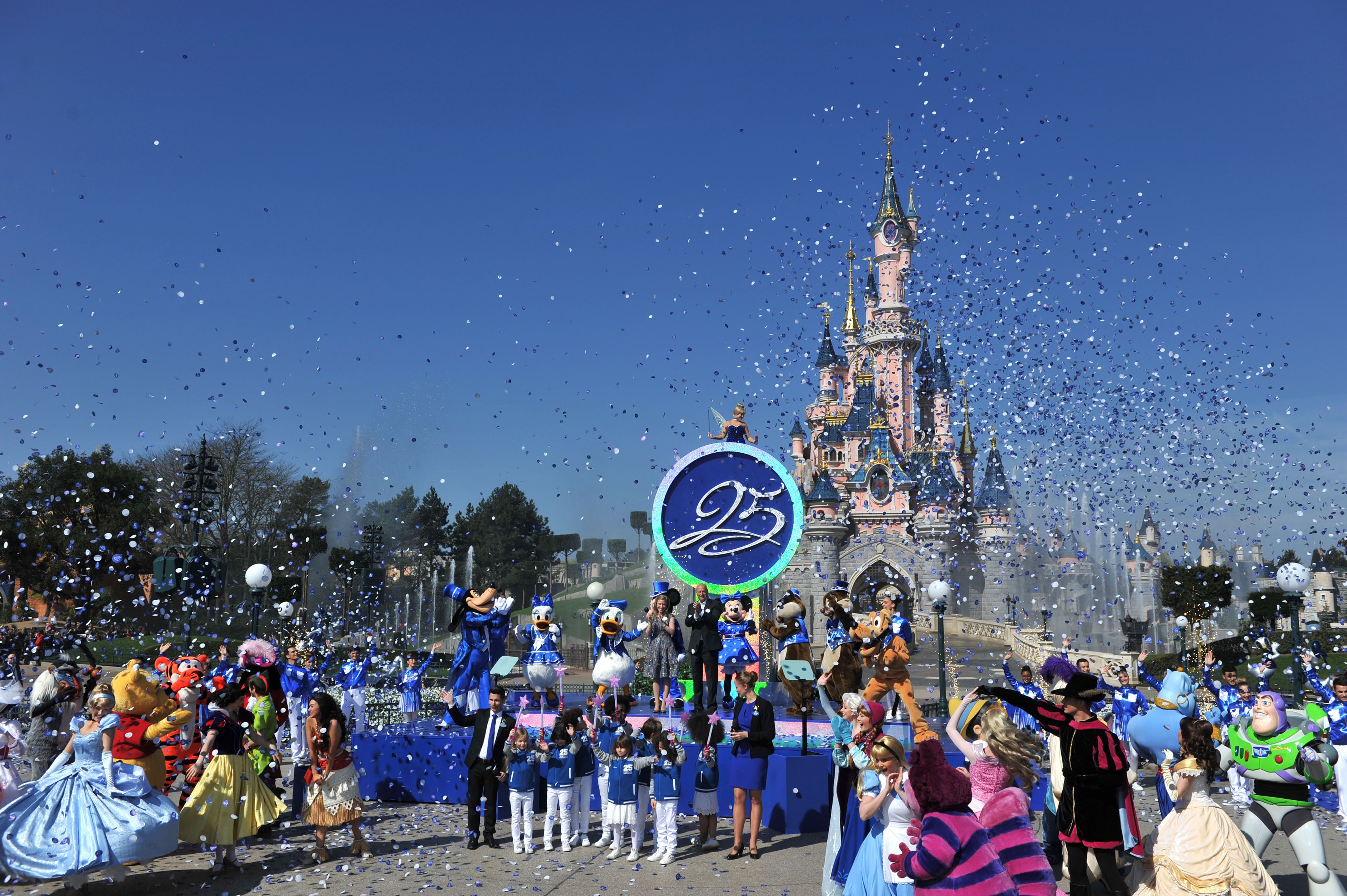 Disney Parks 25 Days Of Christmas 2023 Walt Disney Parks and Resorts Chairman Bob Chapek Helps Launch