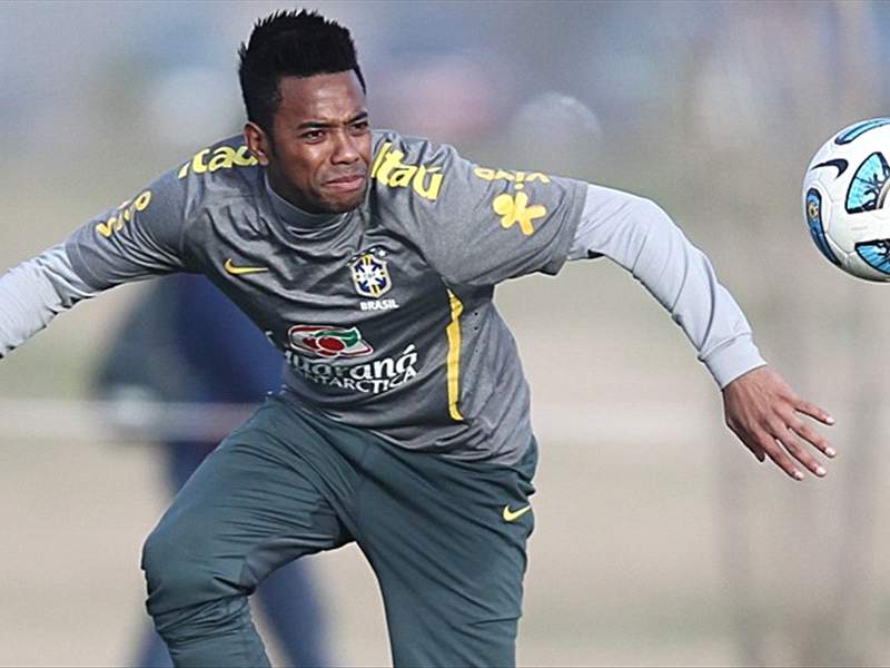 AC Milan's Robinho removed from Brazil squad due to injury