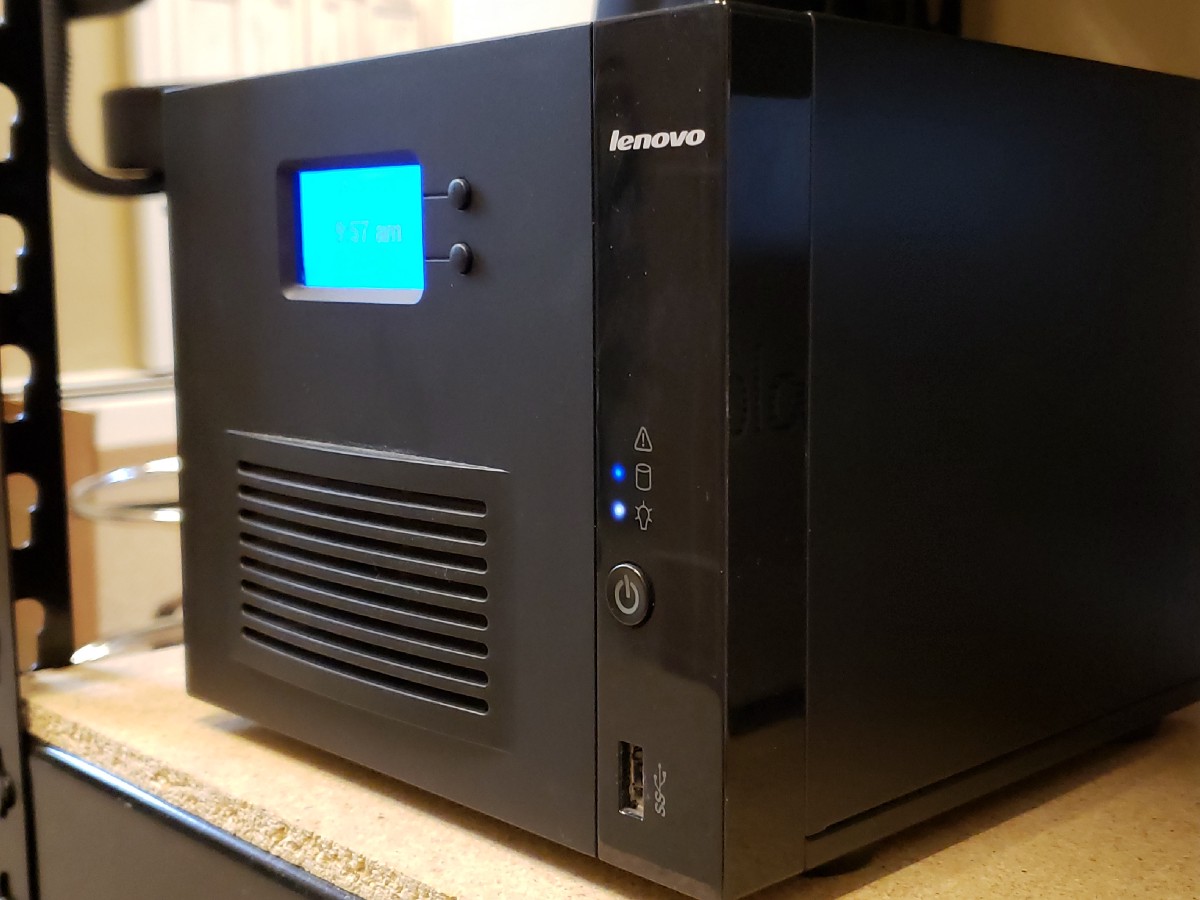Lenovo NAS