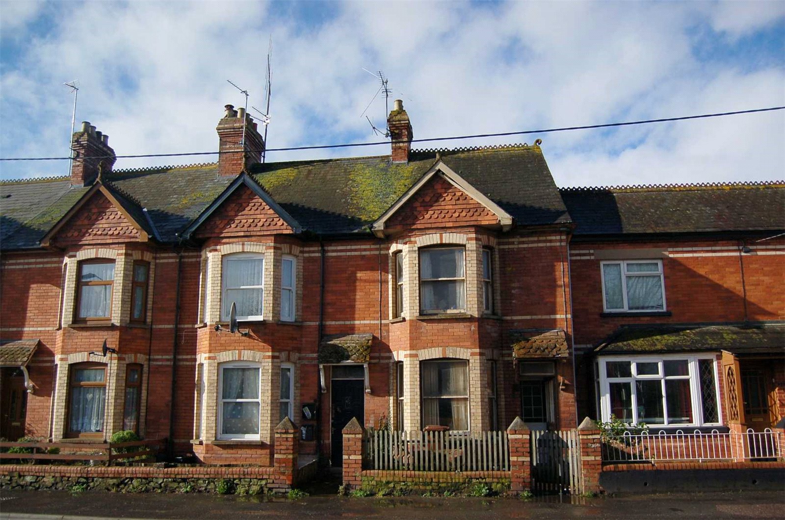 Exeter Road, Cullompton, Devon, EX15 1DZ Seddons