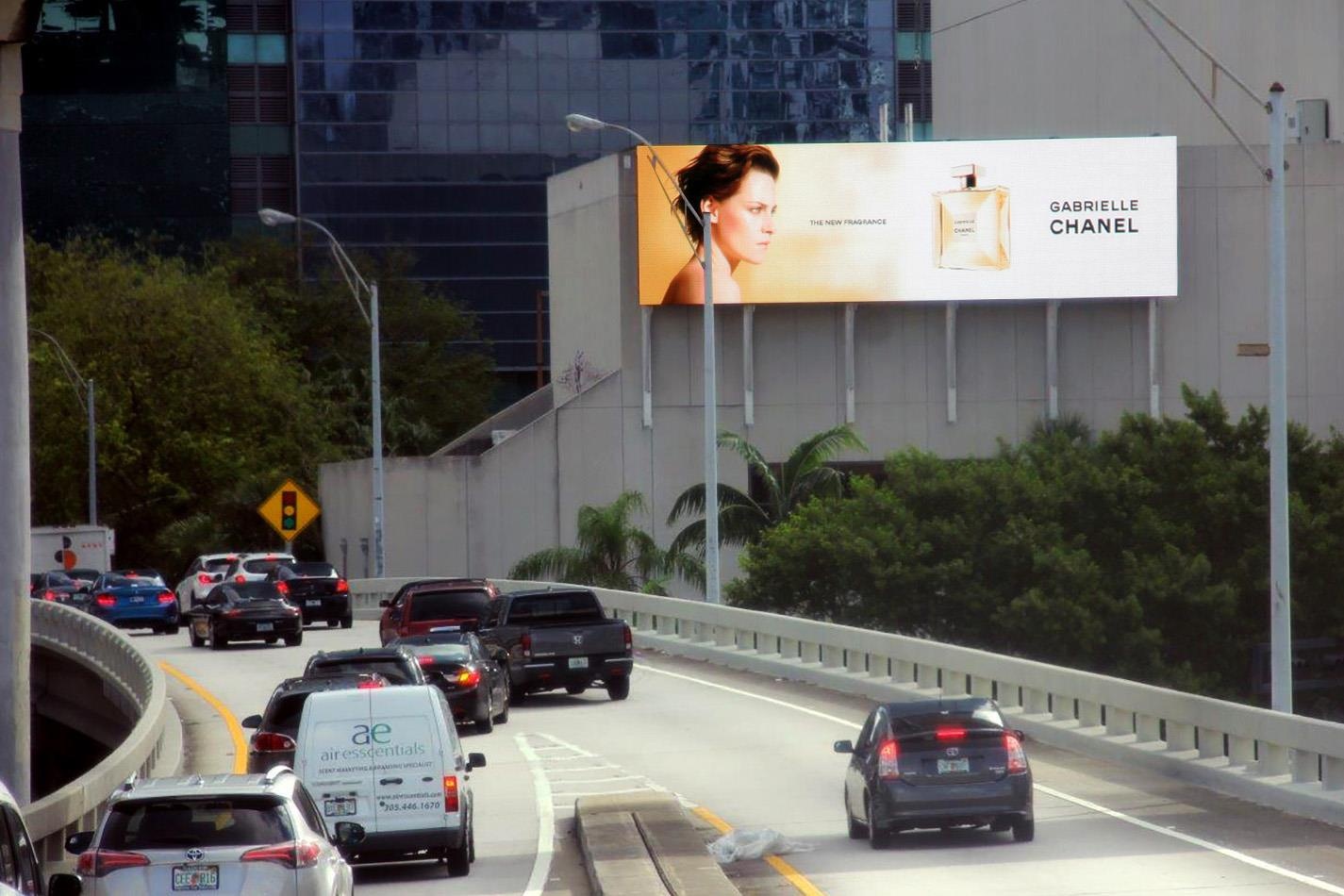 Book digital billboards in Miami best locations in town