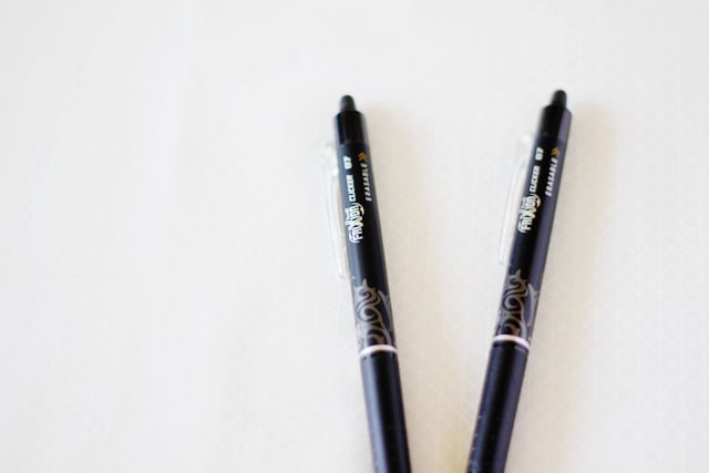 uncommon sewing supplies // frixion erasable pens for sewing - see kate sew