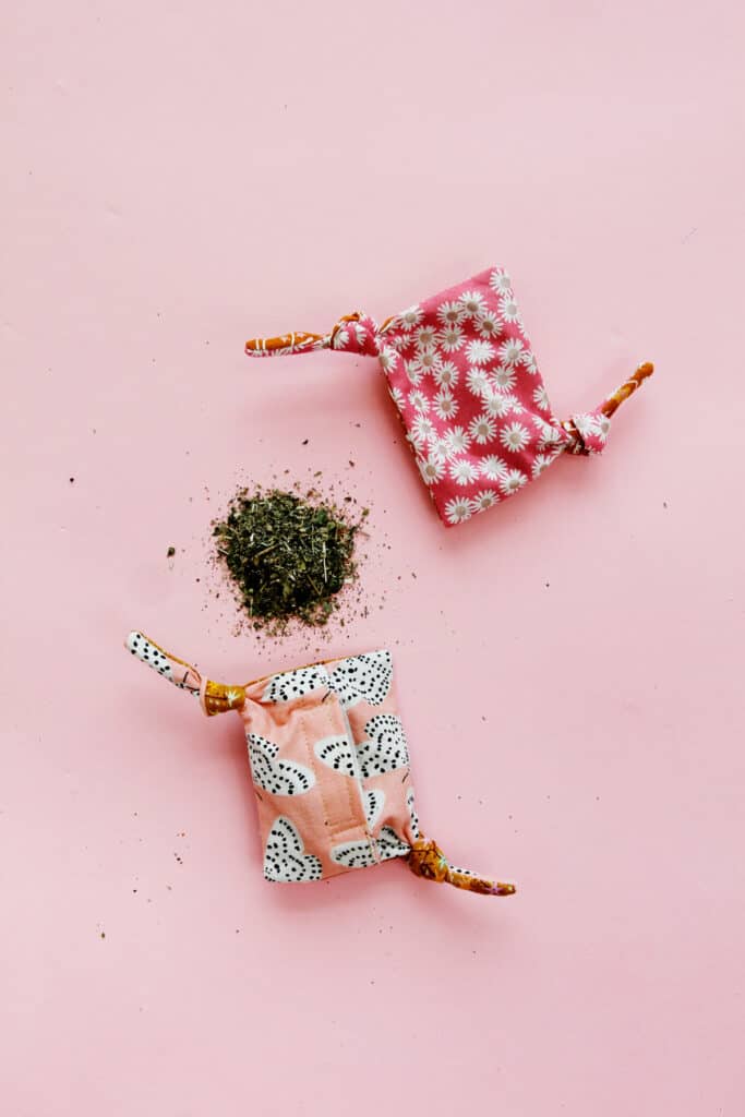 DIY Catnip Pouch Make a Refillable Catnip Toy see kate sew