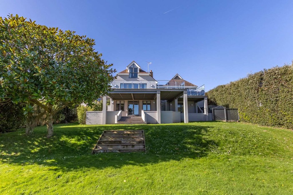 Anfre View, Village De Putron, St Peter Port 4 bedroom open market