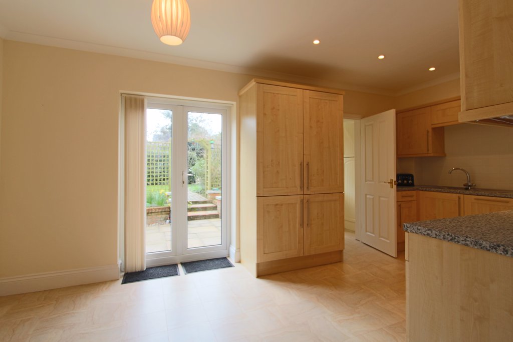 1 The Hermitage, Les Croutes, St Peter Port 3 bedroom open market