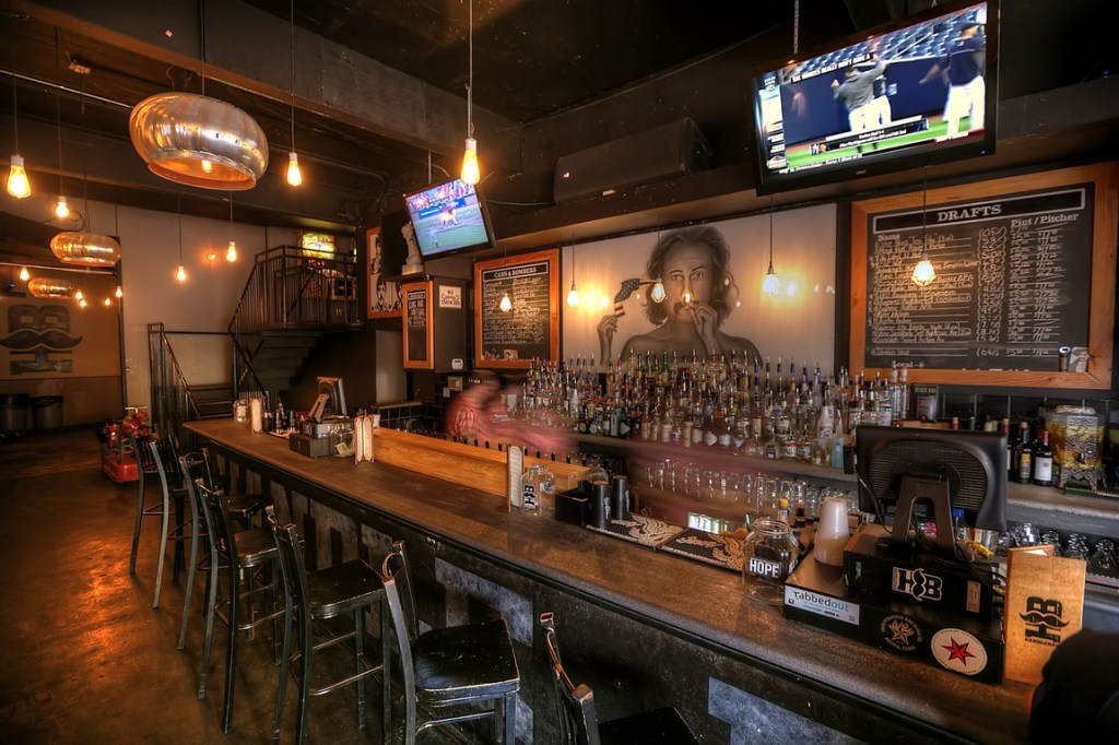 Guide to the Best Whiskey Bars in Austin seemefeedmereadme
