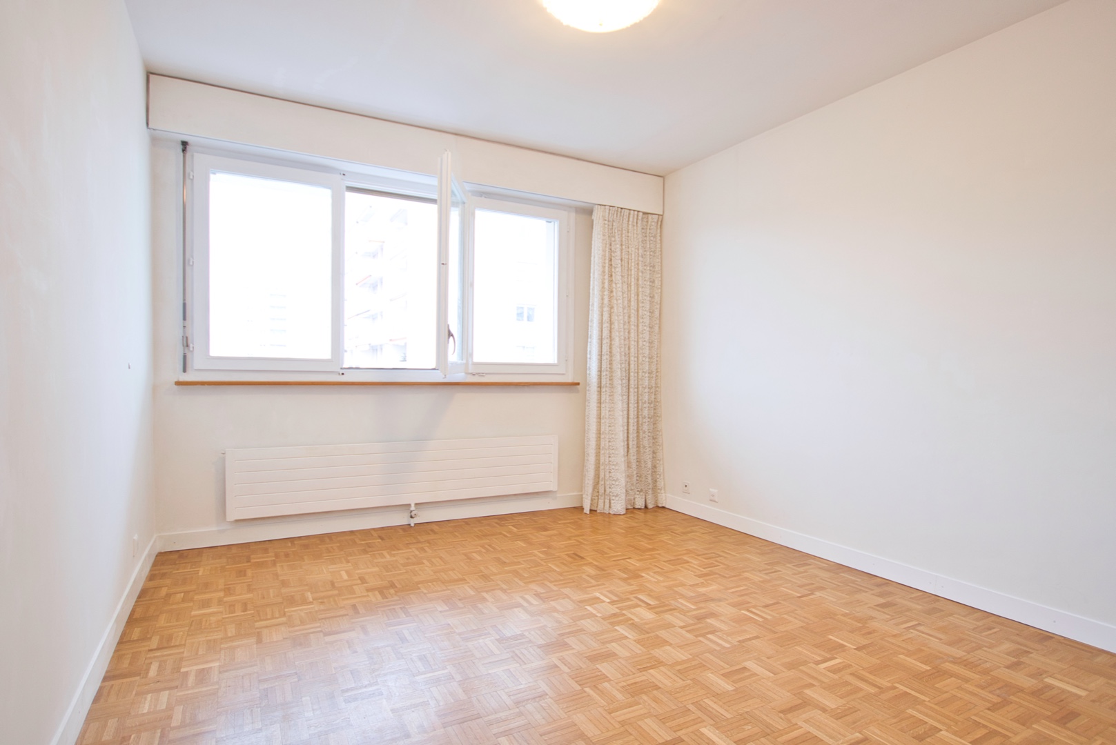 En exclusivité Appartement de 4 pièces entièrement