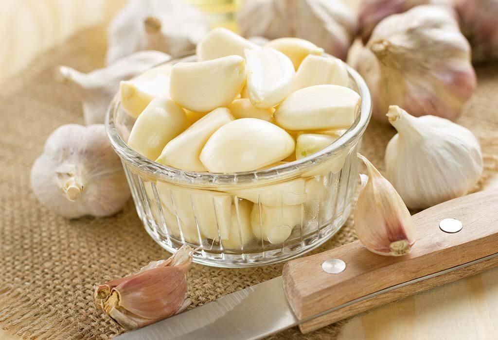 5 Amazing Health Benefits of Eating Two Cloves of Garlic on an Empty