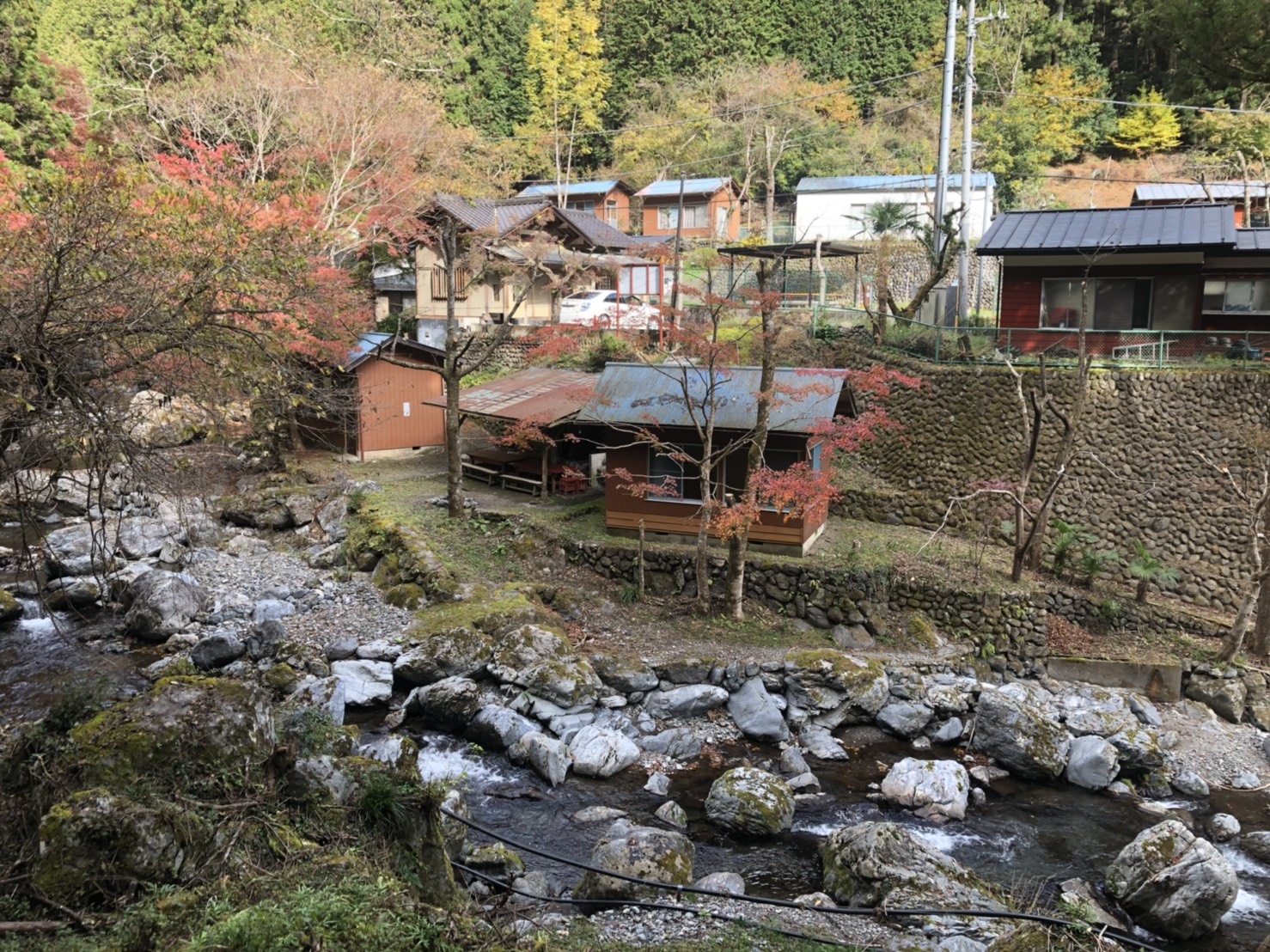 清東園は紅葉もお楽しみいただけます 清東園キャンプ場