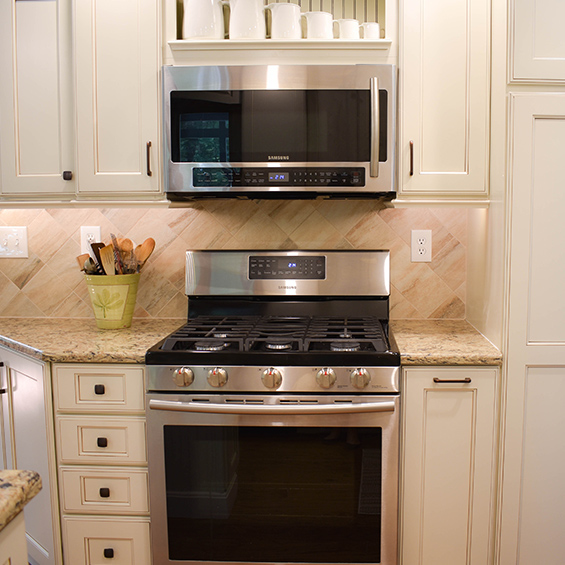 Award Winning Kitchen And Bath Company SE Kitchens & Baths