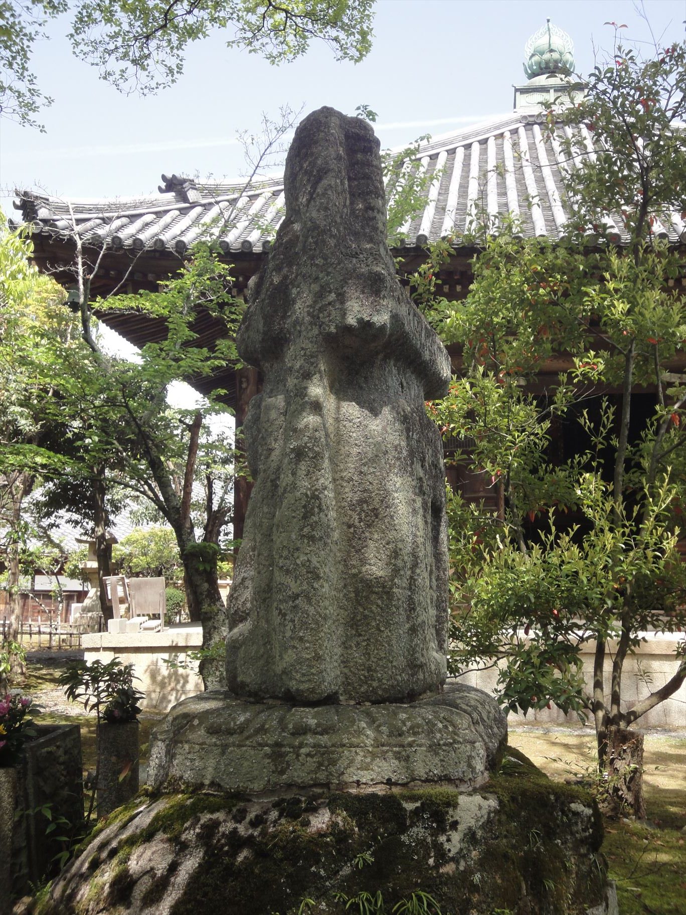 今日の石仏 清涼寺両面石仏 – 「史迹と美術」愛好会