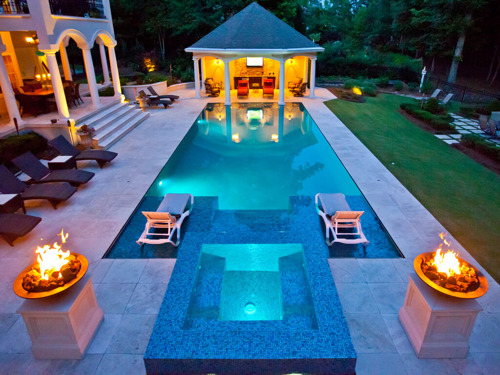 When is the Right Time of Year to Begin Custom Pool Construction