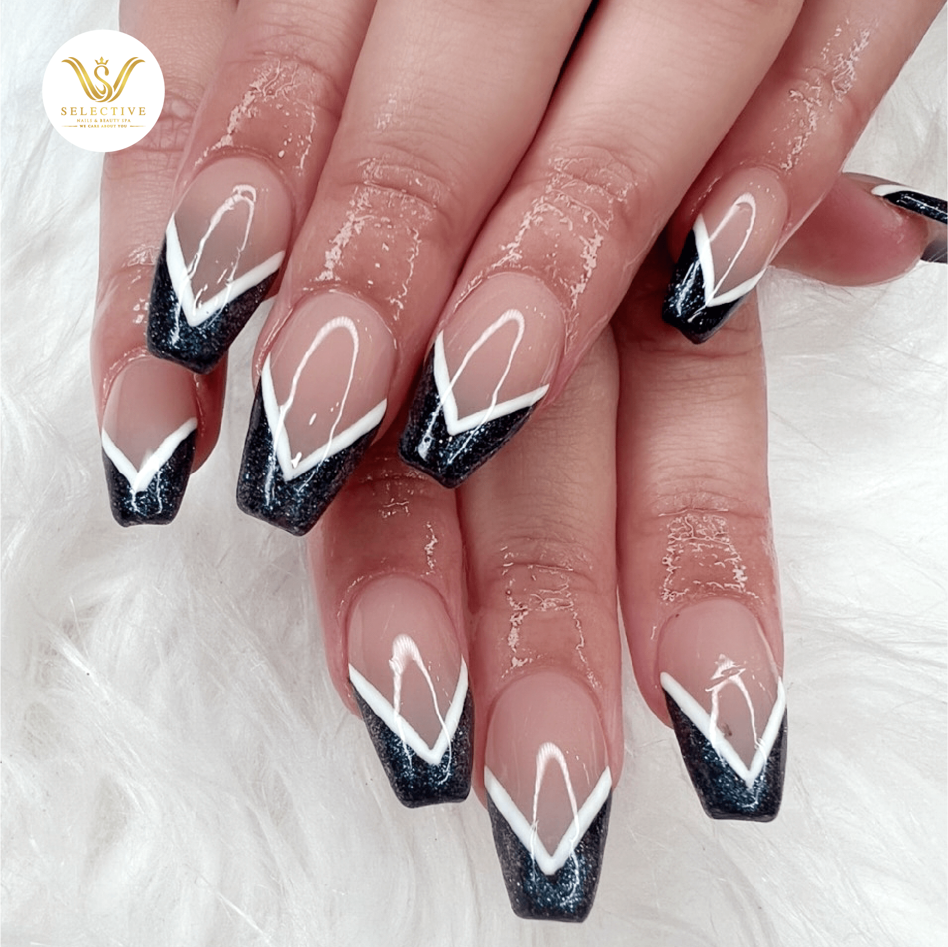 Get Ready for Winter 2022 with Chic Short Nails Trendy Designs You'll