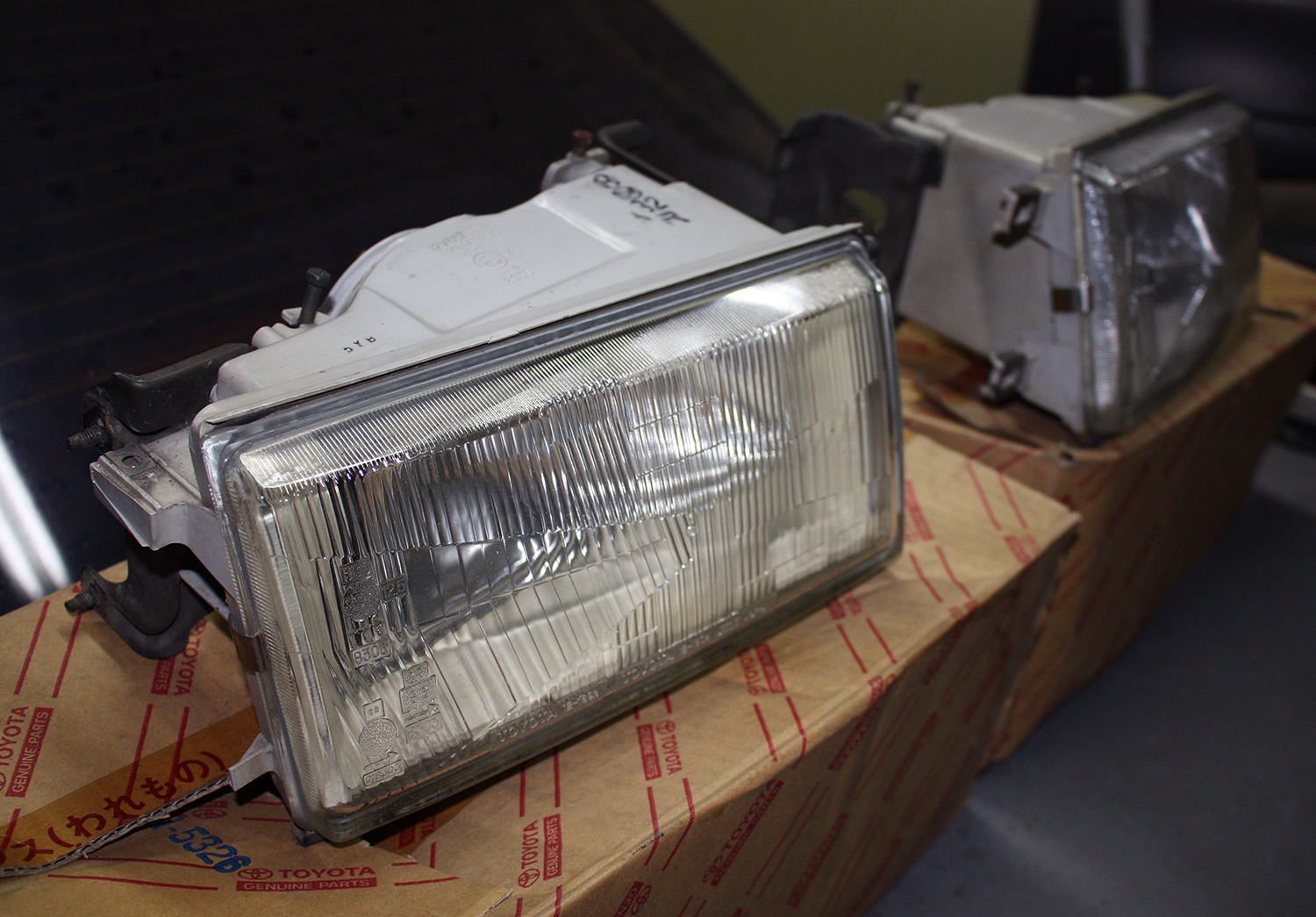 JDM Levin Corolla Headlights for AE85 / AE86 Select JDM