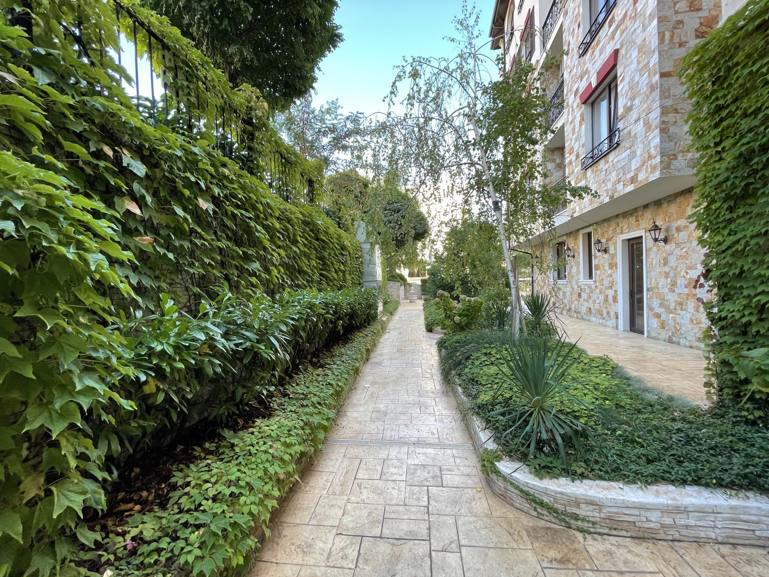 Luxury 1bedroom apartment in gated complex Arthur in St. Vlas resort