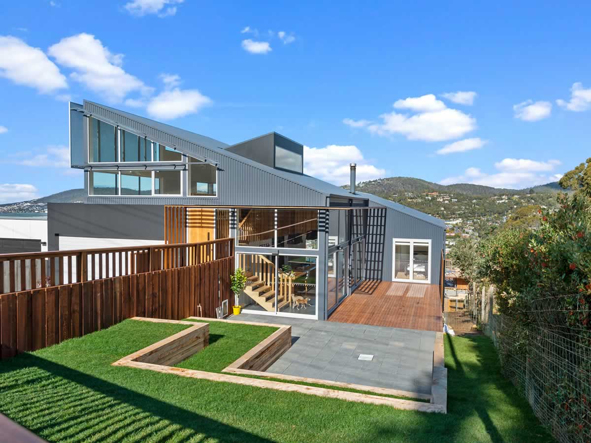 Wall cladding Select Roofing + Guttering Hobart Tasmania