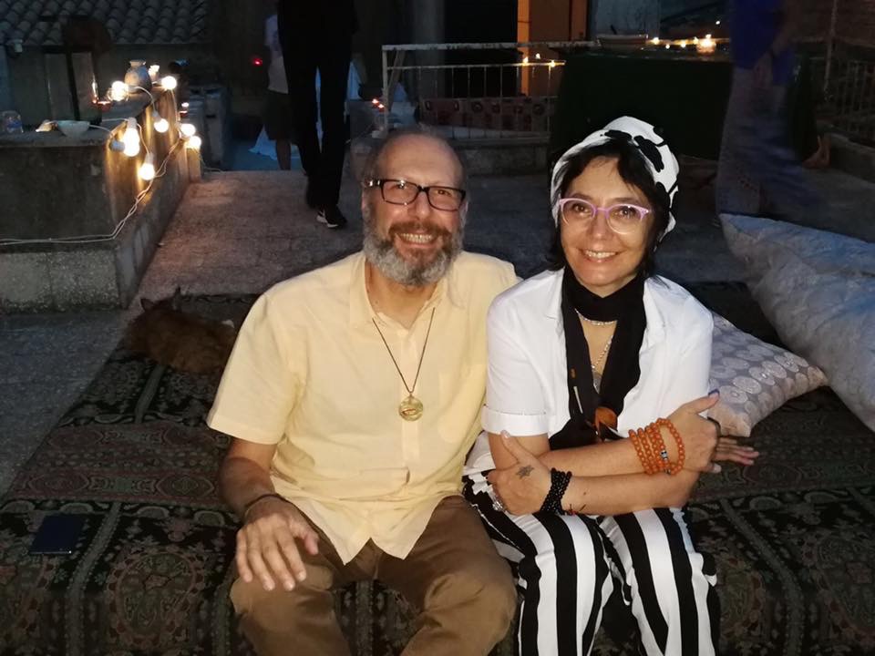 Selene Calloni Williams “Viviamo sotto ipnosi, ma possiamo svegliarci