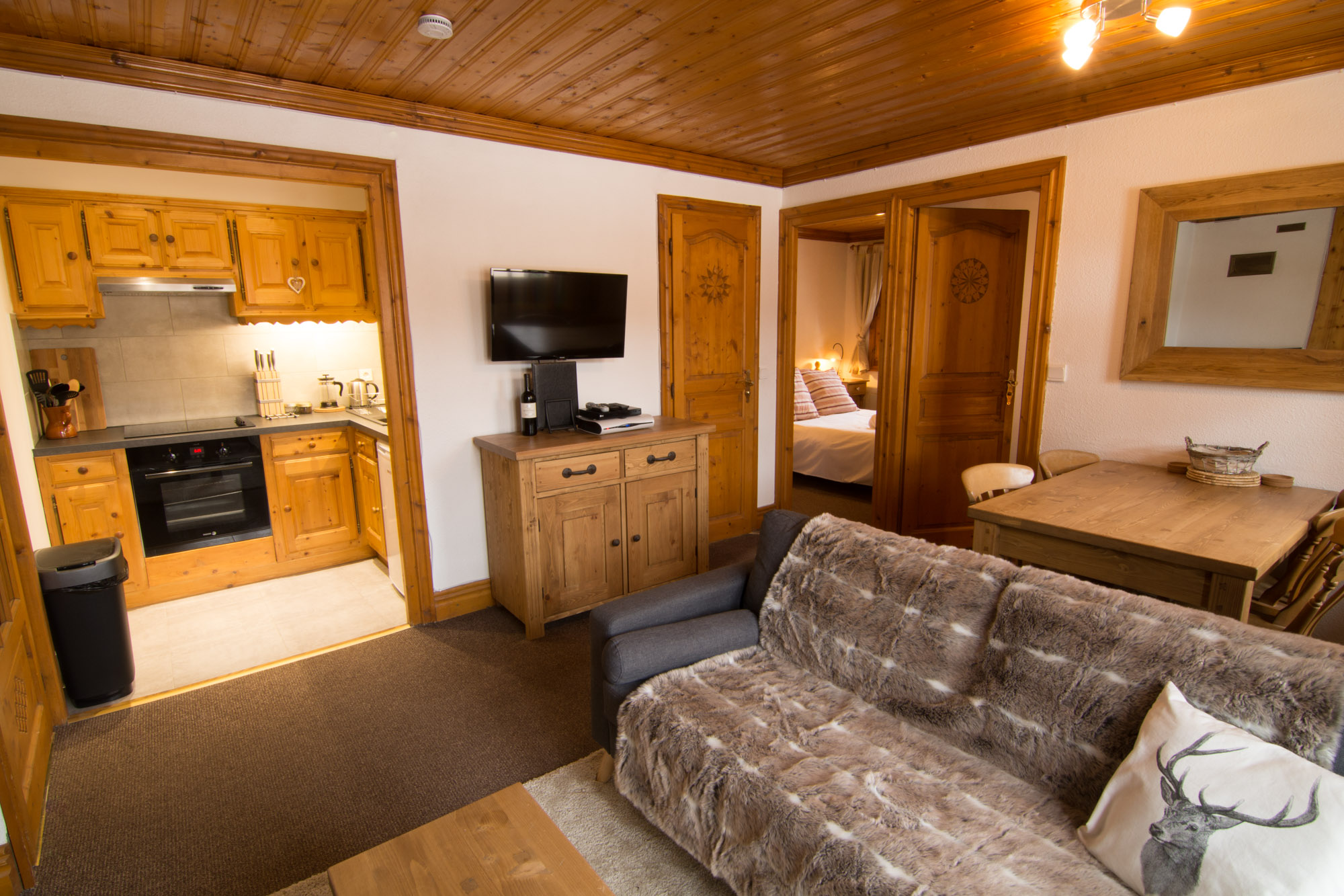 Self Catering Ski Apartments St Martin de Belleville Iris