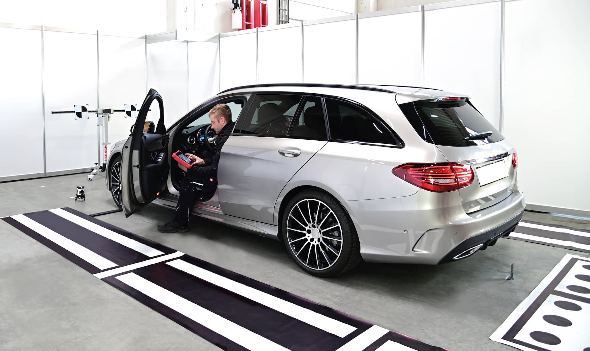 Launch Tech UK Unveils Advanced ADAS Calibration Tools for Passenger