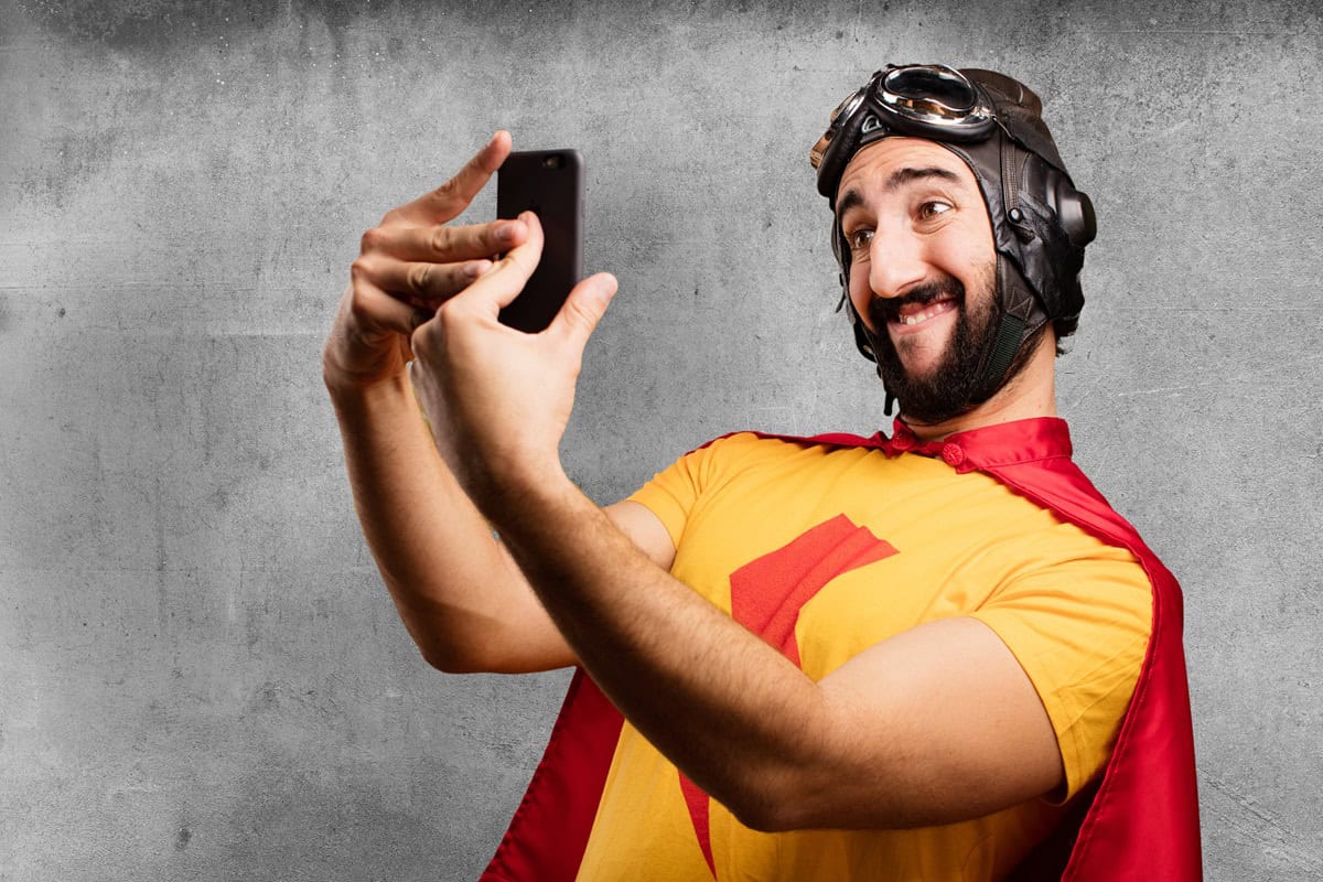 Selfie challenge transformer vos photos en défis amusants