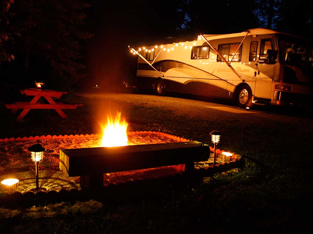 Twin Cedars Camping International Selkirk Loop