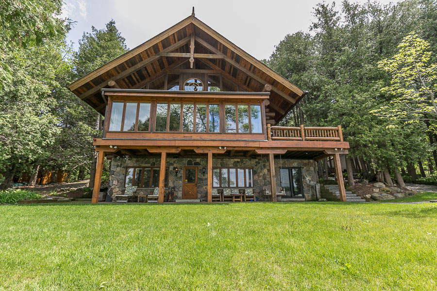 233 Eight Mile Point Road, OroMedonte Selling Lake Simcoe