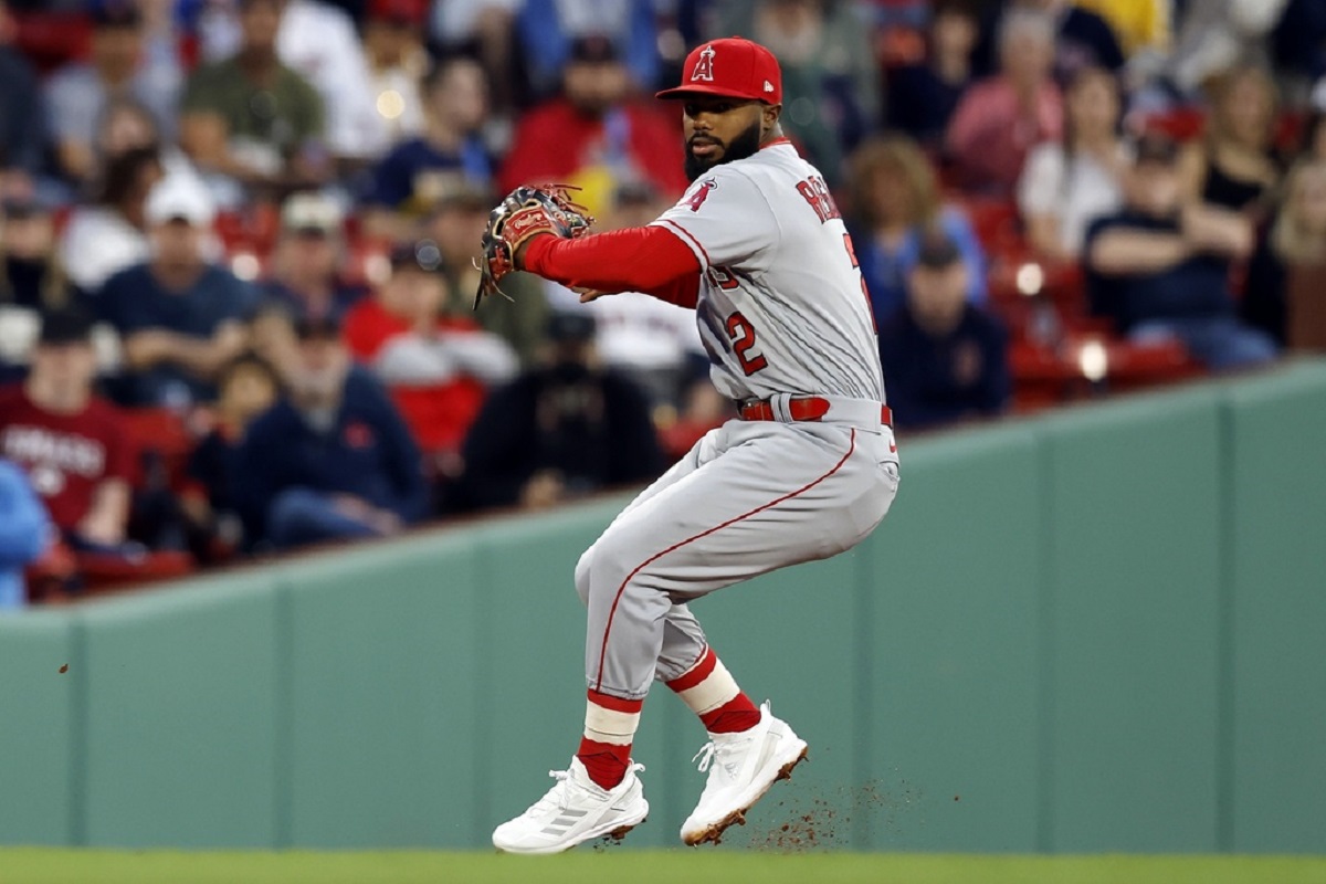 Luis Rengifo recibe castigo de los Angelinos por no dar "su mejor esfuerzo" Sello Deportivo