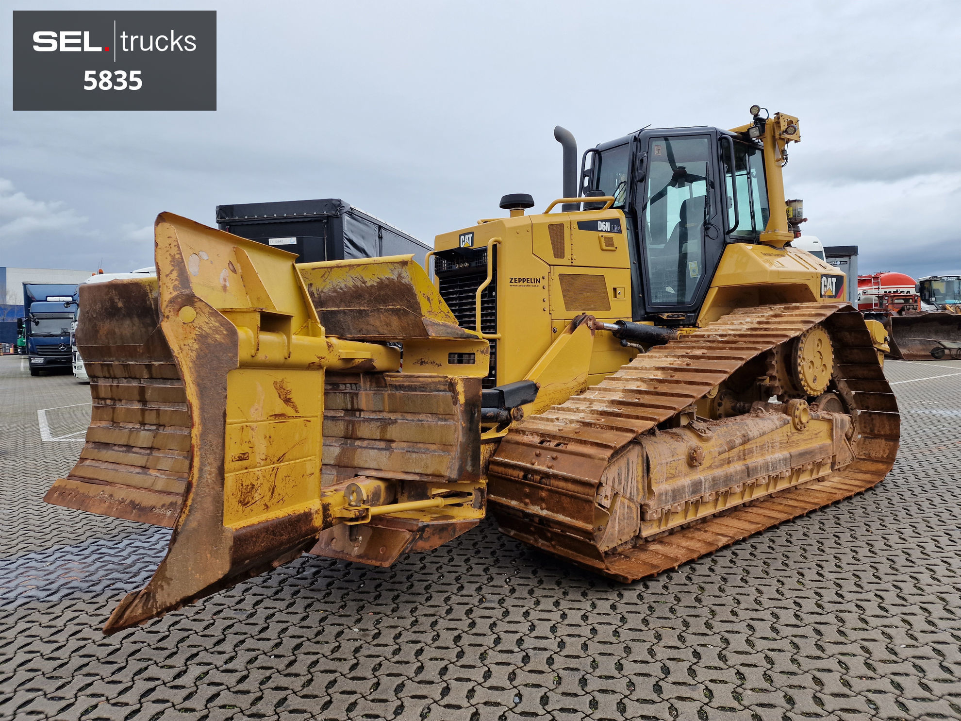 CAT D6N LGP Dozer. SEL Trucks. Used trucks from Germany. Fast & easy