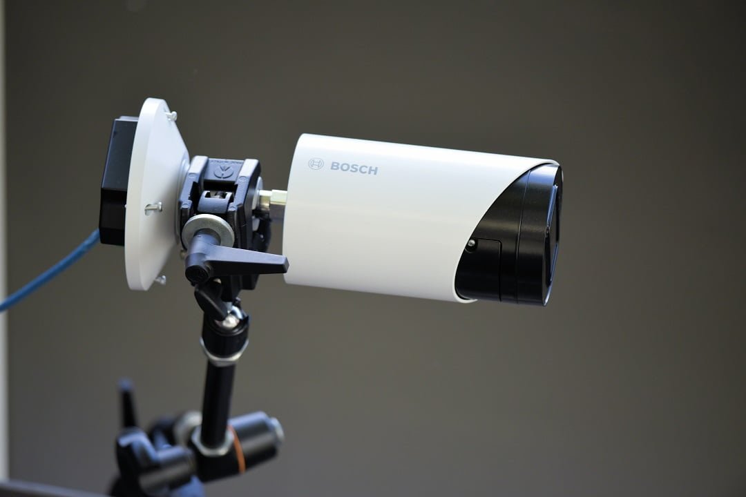 Bosch DINION IP 3000i IR Bullet Camera Review SEN.news No. 1
