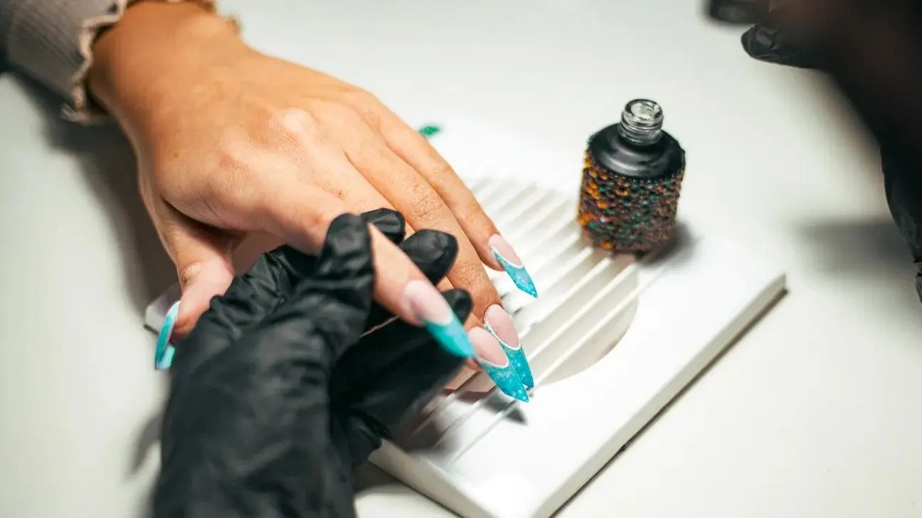 How To Remove Nail Glue From Nails In 5 Safe Easy Ways