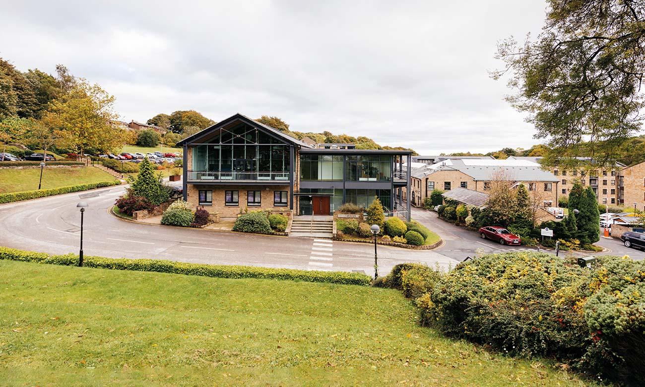 Deakins Business Park, Bolton Seneca Property