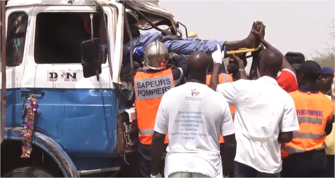 VIDEOSAINTLOUIS un accident de la circulation fait 10 morts et