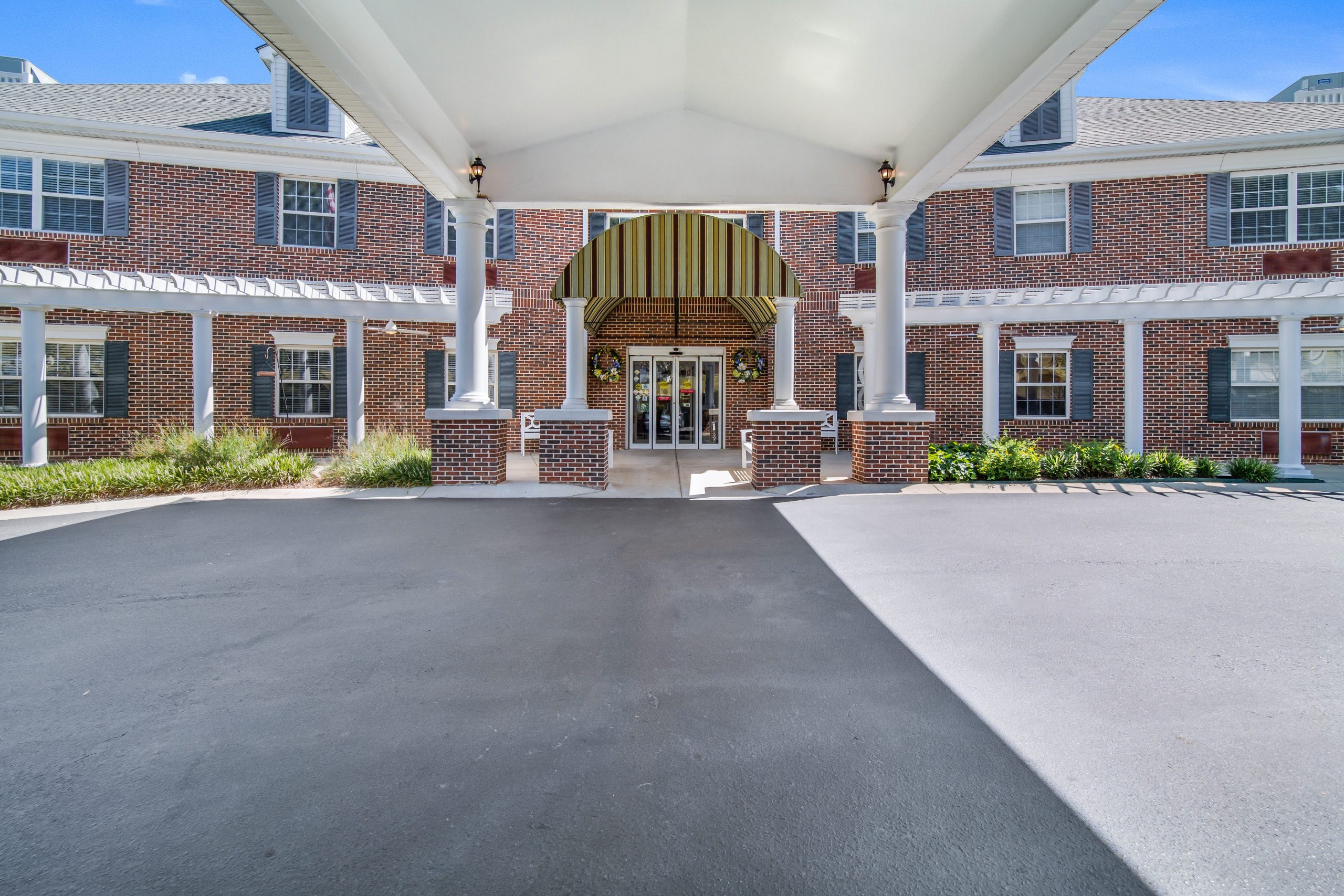 Oakleaf Village of Lexington voted Best Assisted Living Senior Living