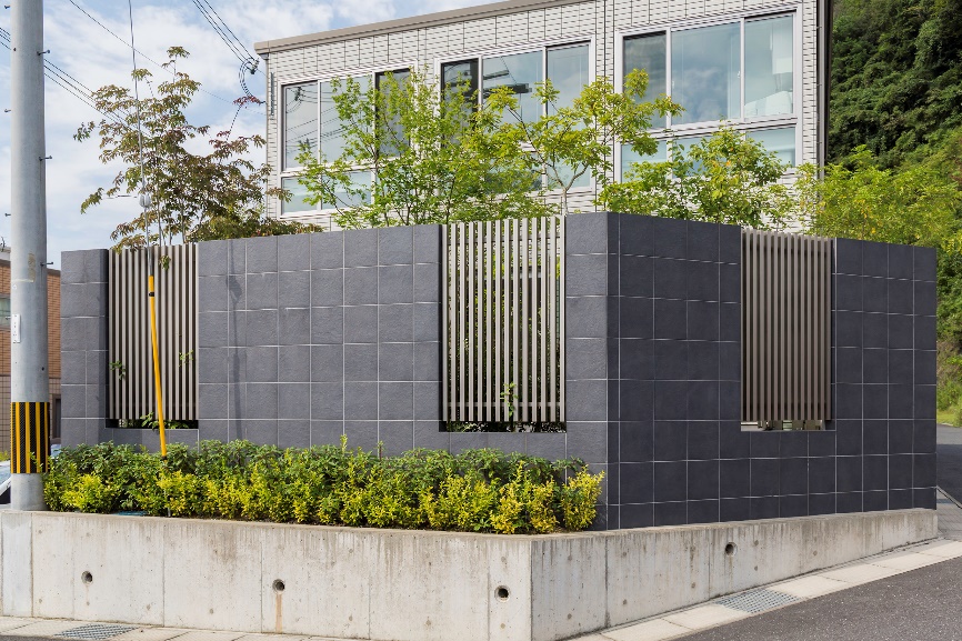 外構のひとつ「塀」の高さを決める際に大切なこと