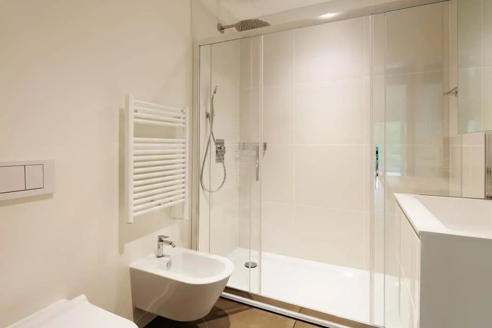 7 Best Sliding Shower Doors (2022 Reviews) Sensible Digs