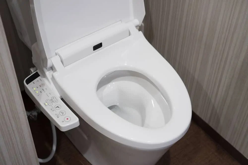 7 Best Heated Toilet Seats (2022 Reviews) Sensible Digs