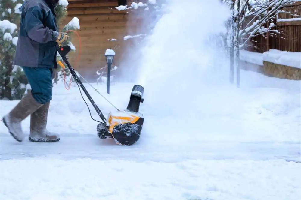Snow Removal Tips, Guides & How To's