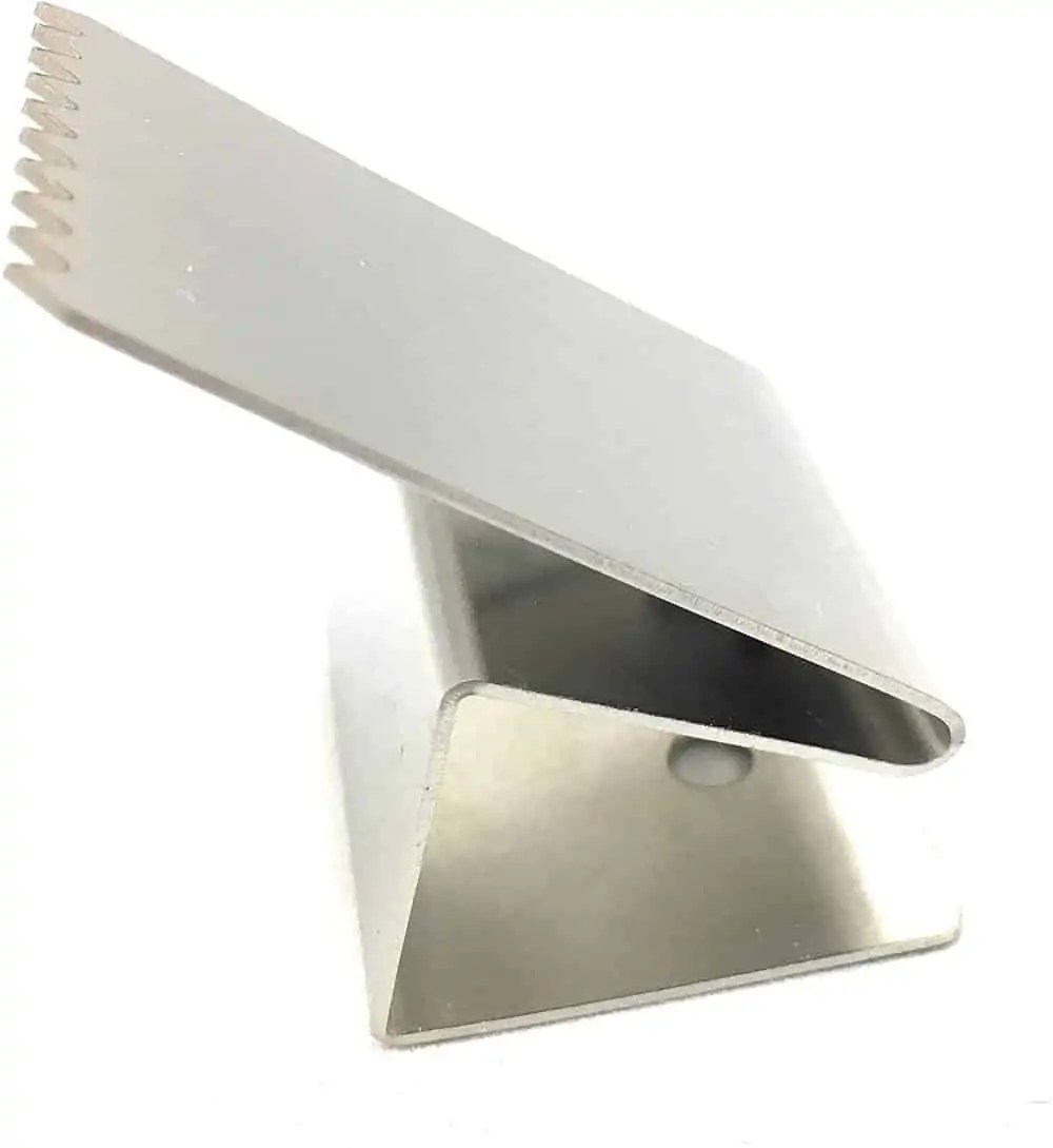 How to Board Up a Window (In Easy Steps)