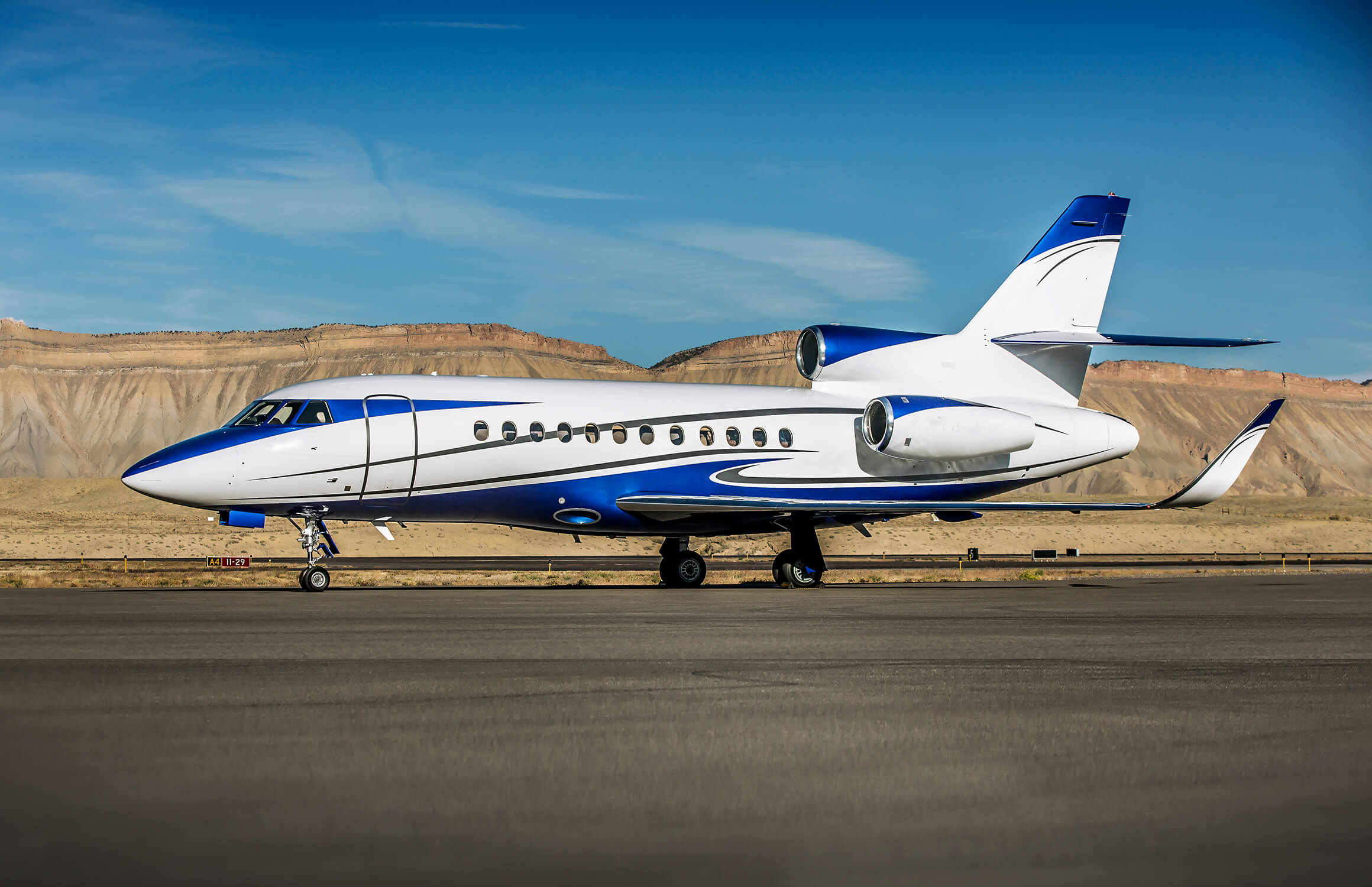 Large Cabin Private Jets Sentient Jet