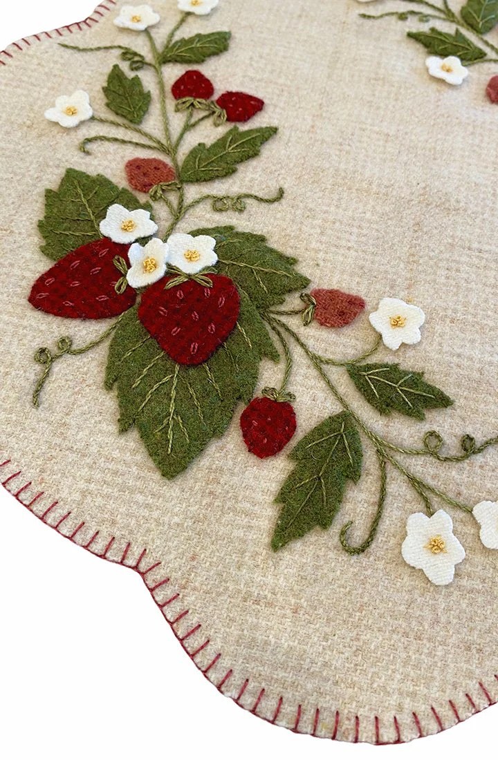 Strawberry Patch Wool Applique Table Mat Pattern Sentimental Stitches
