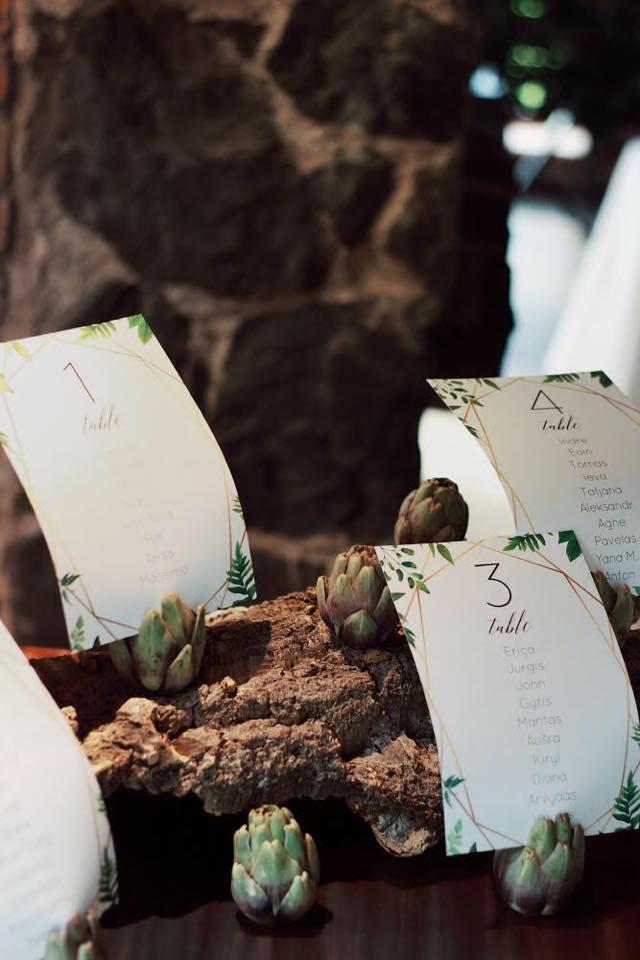 Flowers & Lovers Kaina nuo 500€ Breezit