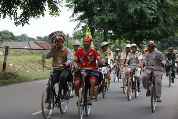 LIPUTAN NAPAK TILAS KERAWANG BEKASI 2010