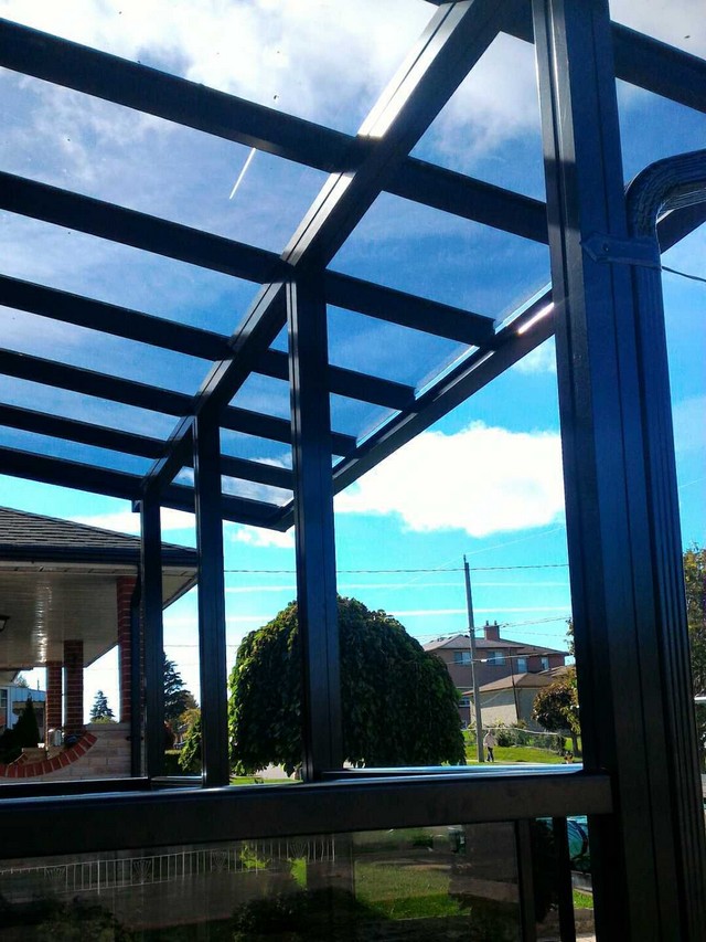 Clear roofs, noninsulated Sepio weather shelters