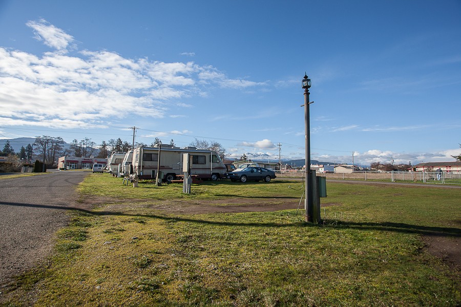 Sequim RV Park PullThroughs, Full Hookups Sequim West Inn Sequim