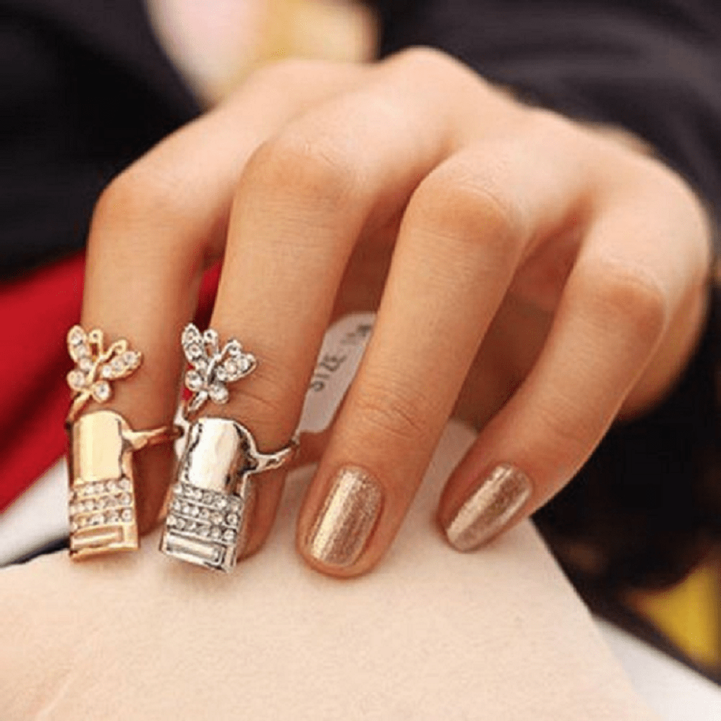 NAIL RING Bling • Be AMAZED by this NEWEST Glam Craze!