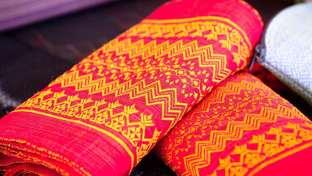 How Is Silk Made? SERC Online