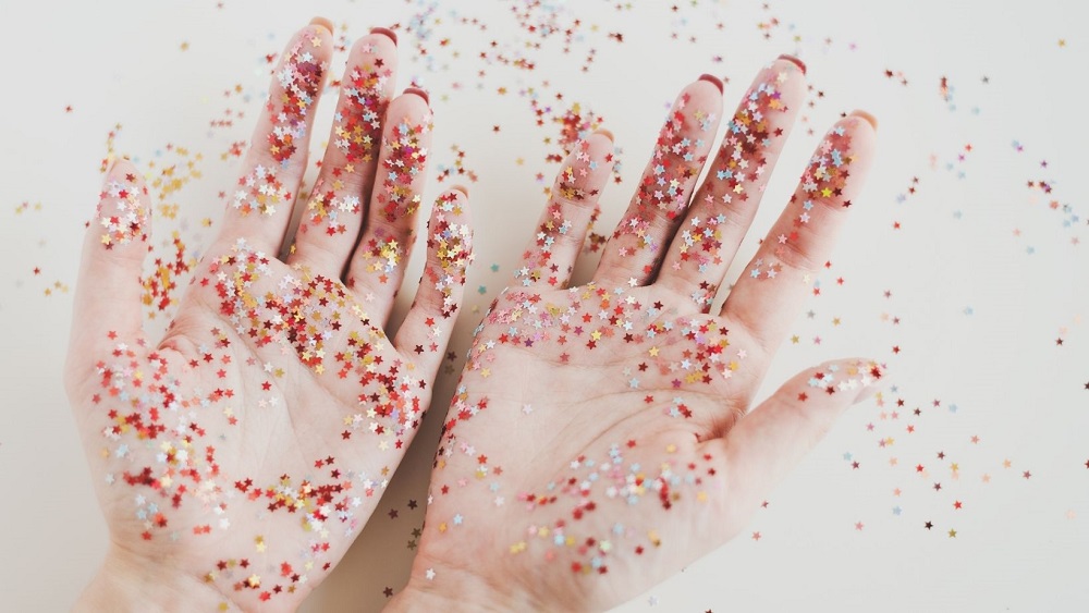 How Is Glitter Made? SERC Online