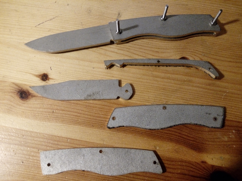 Fabrication d'un couteau fermant pour balades en campingcar