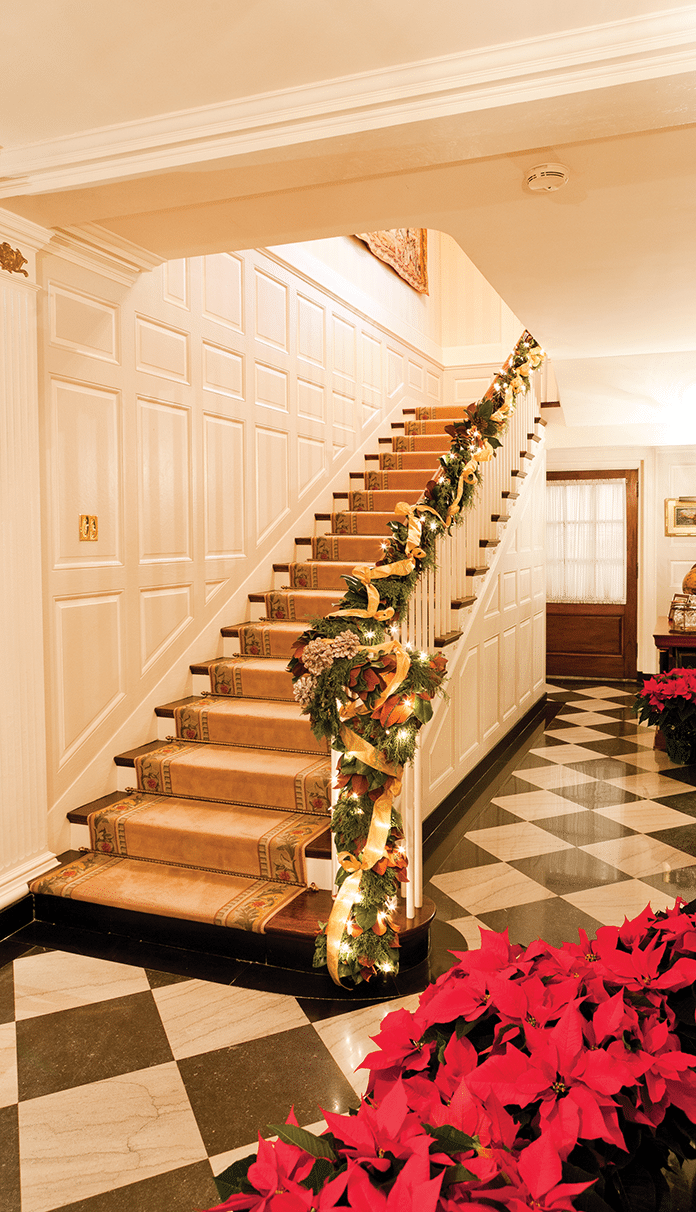 Winston Flowers Holiday Chic Serendipity